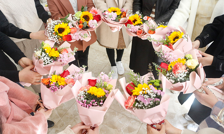 愛在三八節(jié)，情暖半邊天——濟(jì)南賽成為女員工送上節(jié)日祝福